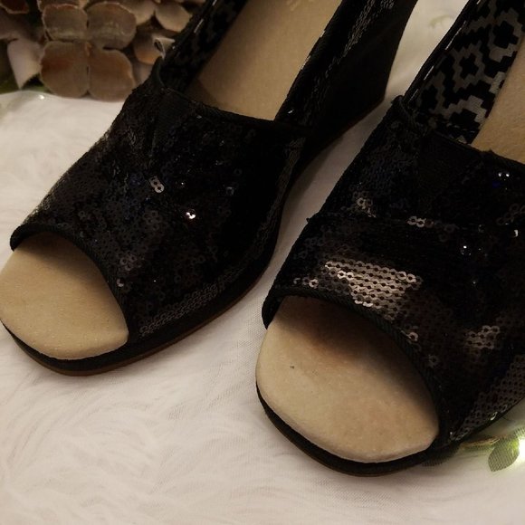 TOMS Classic Black Wedge Sequin Slip-ons - Picture 2 of 9